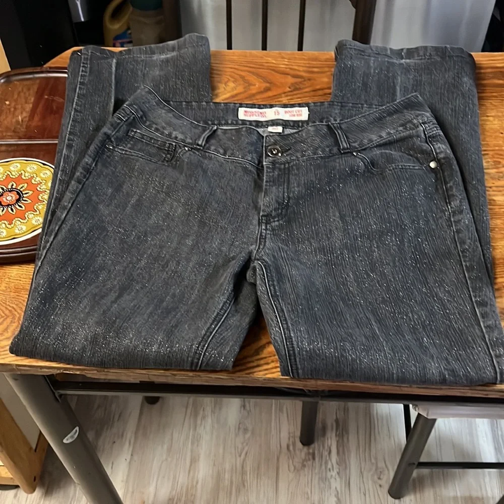 Mossimo Supply co boot cut low rise jeans - Picture 3 of 3